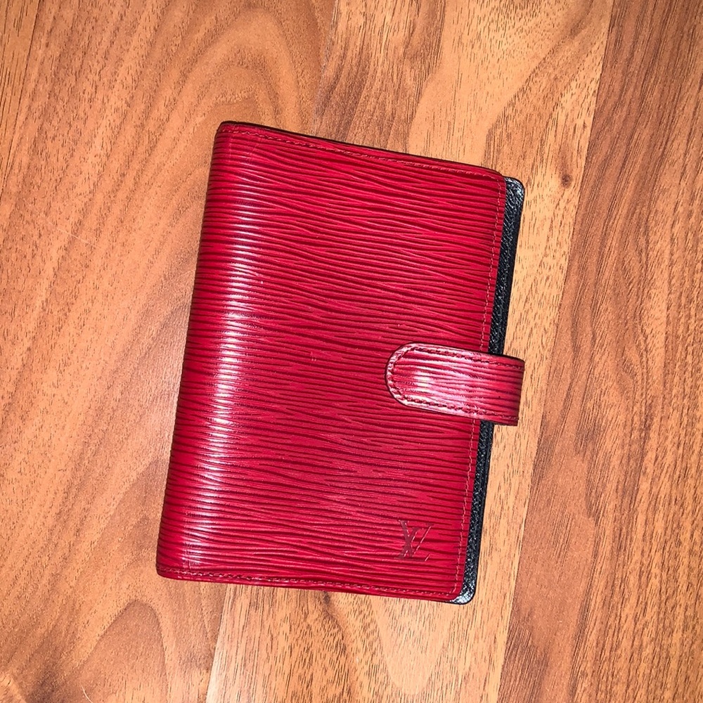 Authentic Louis Vuitton Epi Leather Agenda